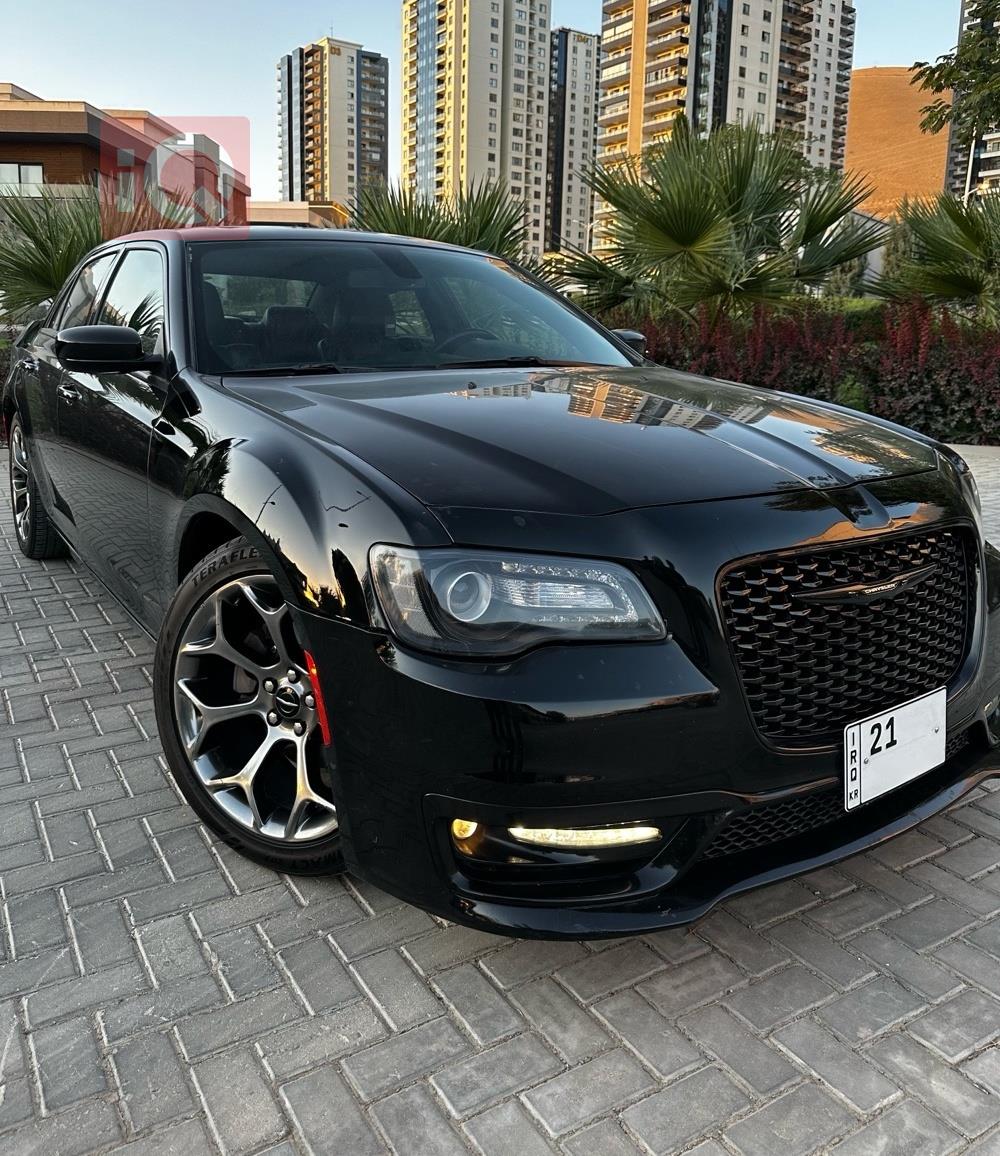 کرایسلەر 300